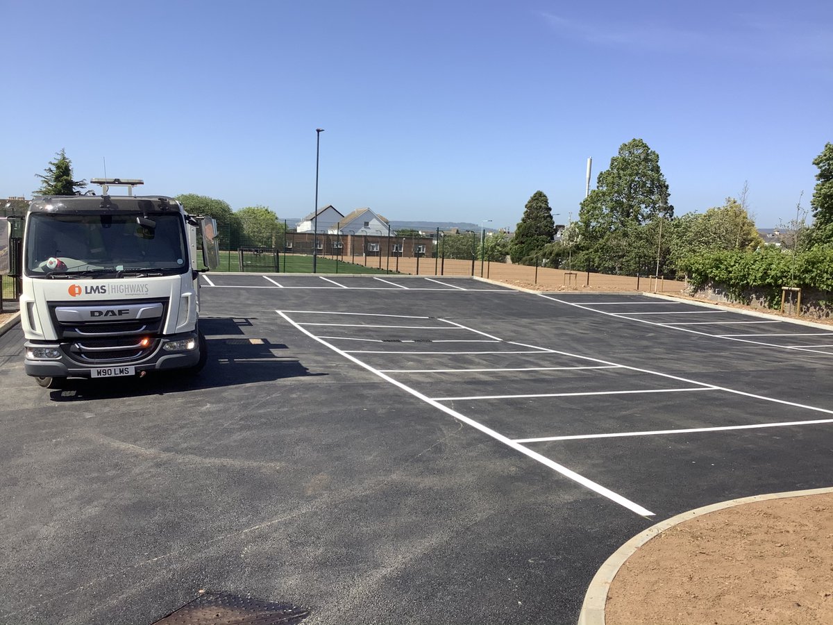 LMSHighways's tweet image. Happy Friday everyone! We hope you all have a lovely bank holiday weekend, fingers crossed for blue skies🤞☀️
#LMSHighways #BankHolidayWeekend #BankHoliday #FridayFeeling #friyay