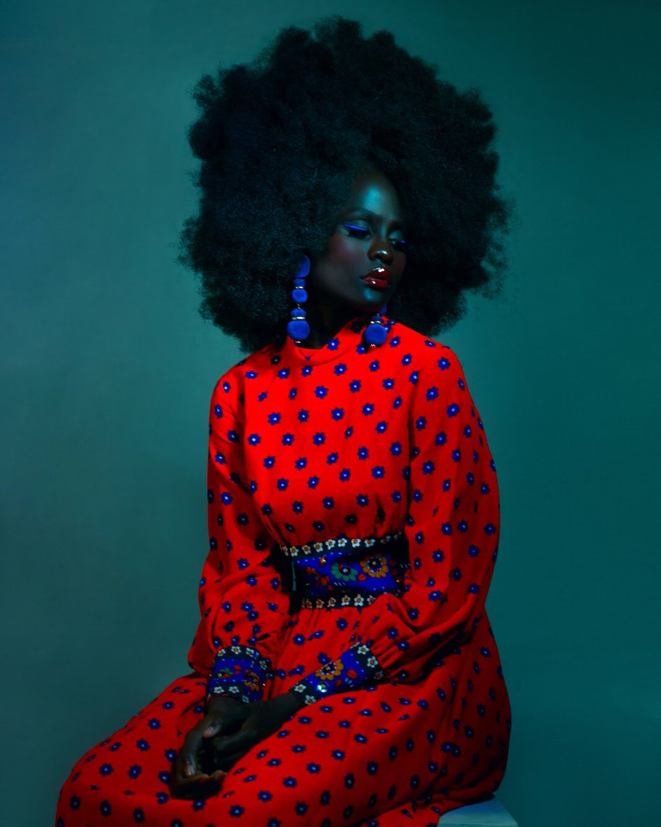 KailSovl's tweet photo. MoonSis 🌑
By me
Hair by @Kimdopekush 
MUA @EarsleyQuinn 
Makeup @fentybeauty https://t.co/FZgdmiV20l