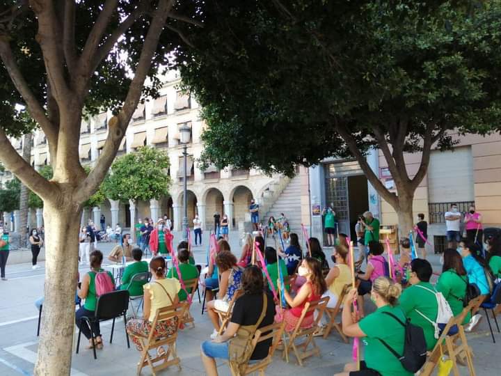 PodemosJerez's tweet photo. 📢 Fotos de la movilización de ayer de Flampa Jerez donde estuvo #PodemosJerez acompañando.

👉 Ahora a ver si se enteran las administraciones competentes de realizar una #VueltaSeguraAlCole https://t.co/4orK407KBI