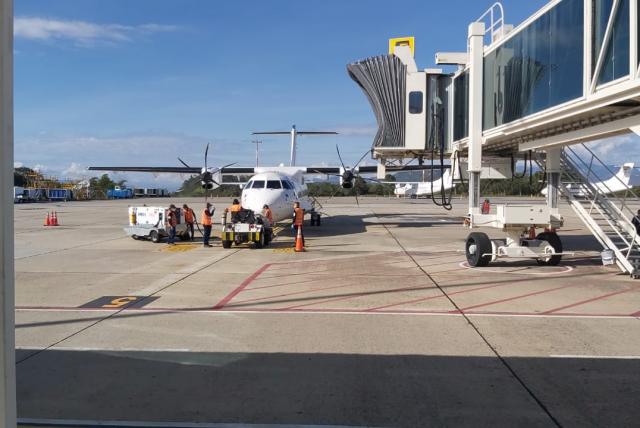 ElPlanetaCO's tweet photo. Ministerio de Salud autoriza piloto para vuelos internacionales en Colombia https://t.co/CwBykCNveh https://t.co/wuBK3EN74r