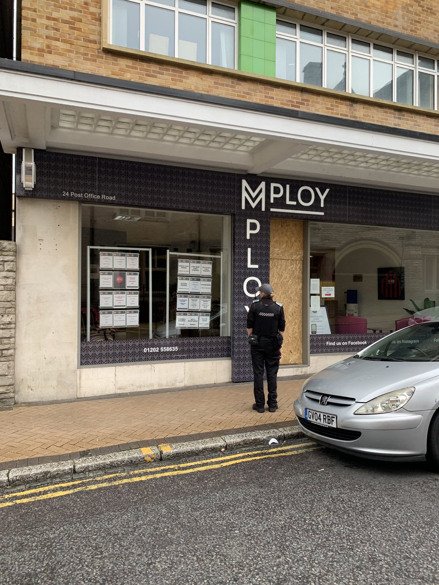 ben_duly's tweet image. When your doing the day job you hate but looking for a new job at same time #Employment #parkingwarden #mploy @MployStaff