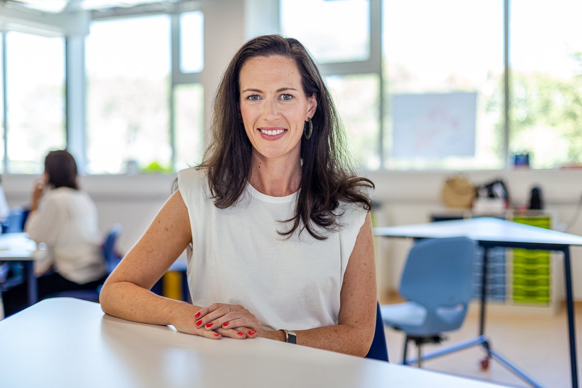 Aine Feeney from Ireland, our English, Social Studies &amp; Science teacher. Teaching for over 9 years in 🇮🇪 and 🇺🇸. She has Bachelors in Medicinal Chemistry, Education and Irish Language 👏 She now studies Masters in Educational Management and Leadership 👩‍🎓 #UnitedLisbonSchool