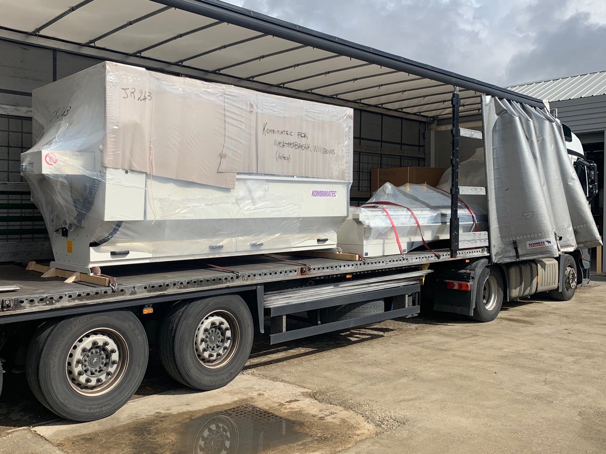 Weatherbreak, Luton take delivery of their second AMC308 Machining Centre - for working aluminium profiles #kombimatec #machinery #ukwindowindustry