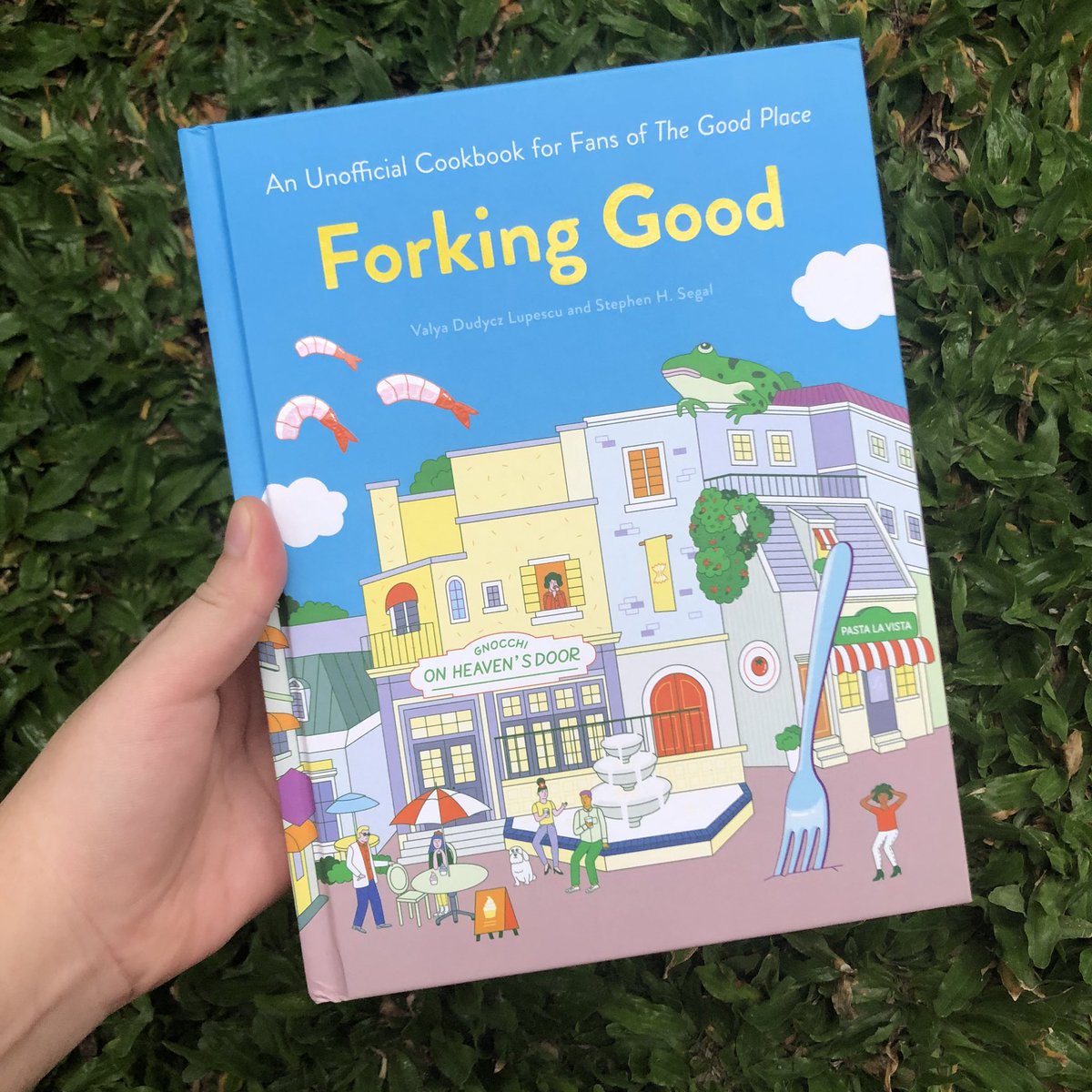 dianatremain_'s tweet photo. i got this yesterday!!! i’m so happy and yet i am no cook 🤣 https://t.co/ATsEEoBjO1