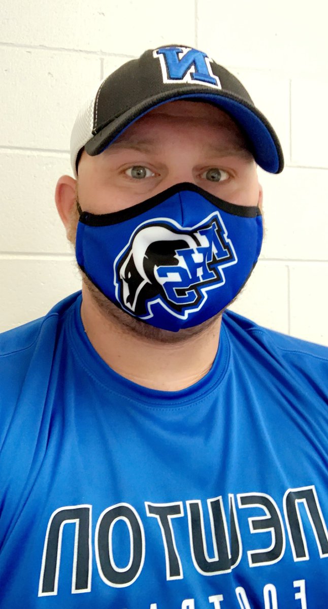 CoachTobia64's tweet photo. #maskupnhs As much as I miss the world we lived in with no masks, if it’s what I gotta do to slow this virus &amp; keep football around, then I’m in! https://t.co/QjhCOUihAs