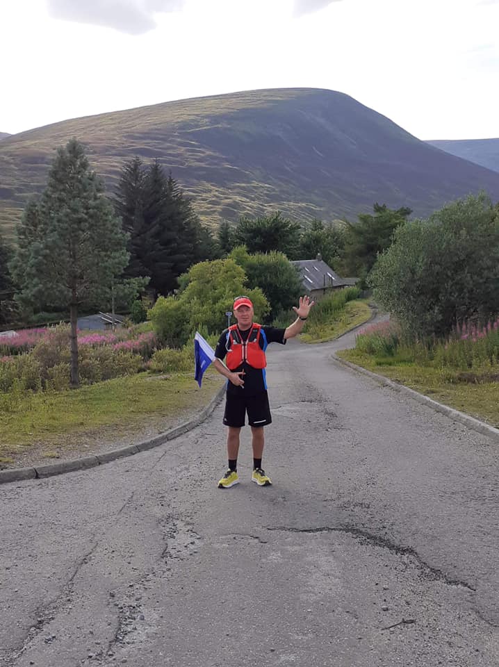 ProstateUK's tweet photo. 🗺️ John o'Groats ➡️ Land's End
🏃 876 miles
📆 26 days
😲 averaging 34 miles a day!

Join us in saying a massive congrats to Grahame who finishes his epic run tomorrow 💪  He's running for his best mate who's been diagnosed with aggressive prostate cancer 💙 #MenWeAreWithYou https://t.co/OpEqqxB2eS