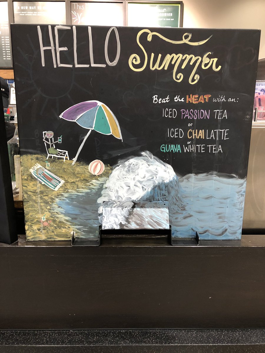 Brando91513's tweet photo. Out with Summer, and in with Fall. Barista Ashley is out here showing off her chalk art skills!! Come in and get your Pumpkin Spice and everything nice!!🍁 🍂 #Fallelujah #unbeLEAFable #starbucks #Target #T1105 https://t.co/6RkZoNgPJo