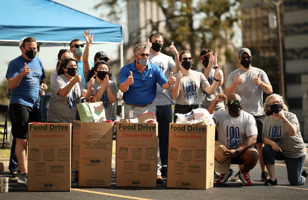 HelmerichPayne's tweet photo. What a great day for an H&P Food Drive for the @tulsaunitedway! Thanks to our awesome team and co-chairs for #ActivelyCaring and safely donating! #ICanCanYou #DayOfCaring https://t.co/aJ2sesaBZP