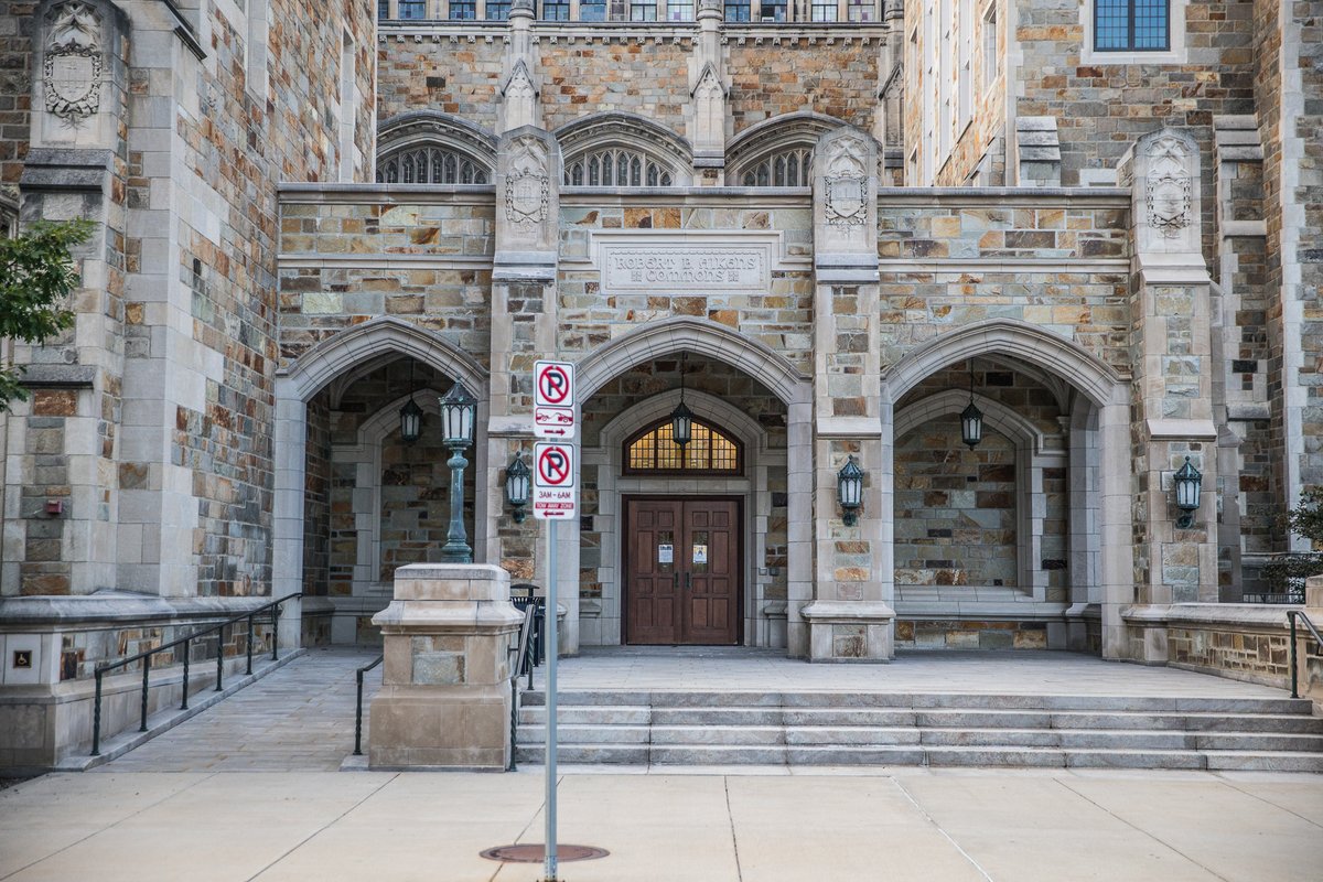 Law School buildings, including the Reading Room, will be open beginning Monday, 8/31, 7AM-7PM, (M-F).Law Students must enter Hutchins & Legal Research through the Aikens Commons entrance on the north side of Monroe.Jeffries Hall will be accessible on the south side of Monroe