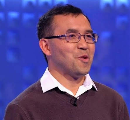 TsuiAllen's tweet image. Thank you @MissStanleyYr6 for RT @Mr_PeterStewart about teacher attire. Legitimate test time. Have been teaching #Primary since 2012 without a tie. As I expand into teaching #SecondaryComputing should I be more &apos;business&apos; like? @MenTeachPrimary @MrEFinch #EdsFridayNightPileOn