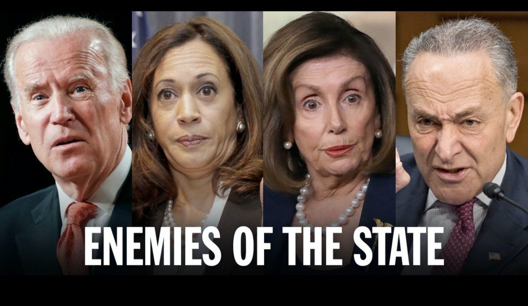 RyanMurphy1776's tweet photo. @BernieSanders You are an un-American #disgrace Your supporters attacked innocent people leaving the RNC. You are complicit in the violence, murder, and looting in cities controled by your party...Then blame @realDonaldTrump
 for your own deeds and inaction. You are a true #EnemyOfThePeople https://t.co/Y6KIRDOD6h