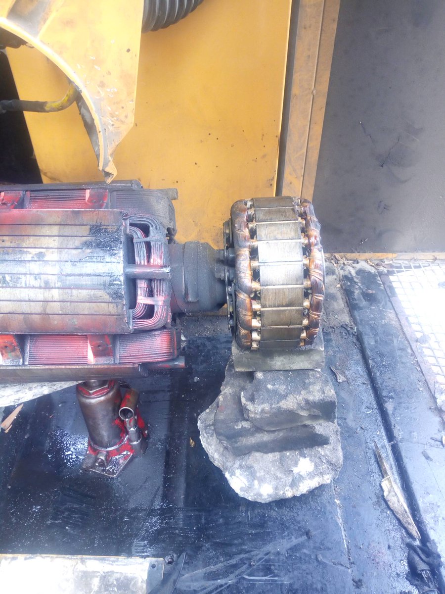 apexautomax's tweet photo. In electrical engineering, an armature is the component of an electric machine which carries alternating current.
#generators #engineer #dieselengine #dieselgenerators #generatorrepairs #generatorservice #generatormechanic #apexecompany #apexengineeringcompany https://t.co/6o5UrKM3Bd
