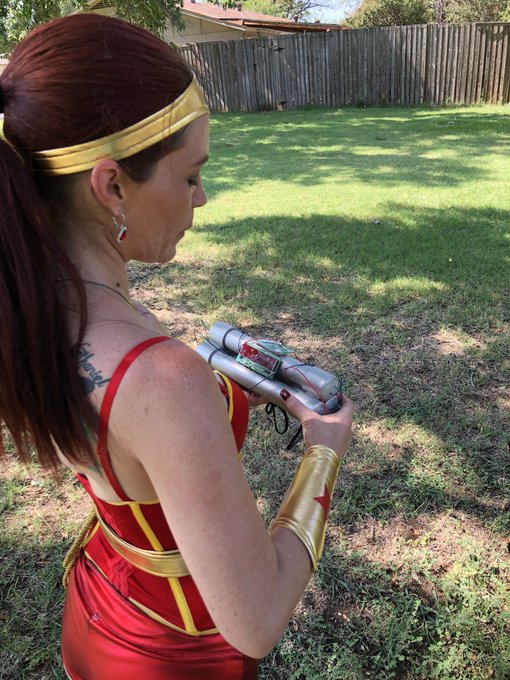 Even disarming bombs she looks cute. My favorite hero! #SuperSlut #COMINGSOON https://t.co/8sSngzblb<a href="/tag/comingsoon"class="tags"><span>#comingsoon</span></a><a href="/tag/superslut"class="tags"><span>#superslut</span></a>