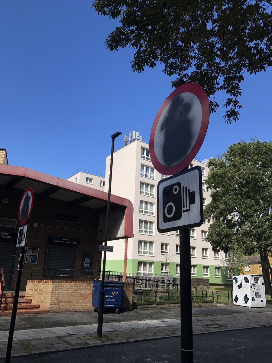 Update on the new filter on St Matthews Road in Brixton - someone from the car lobby’s vandalised the signs cc  @clairekholland