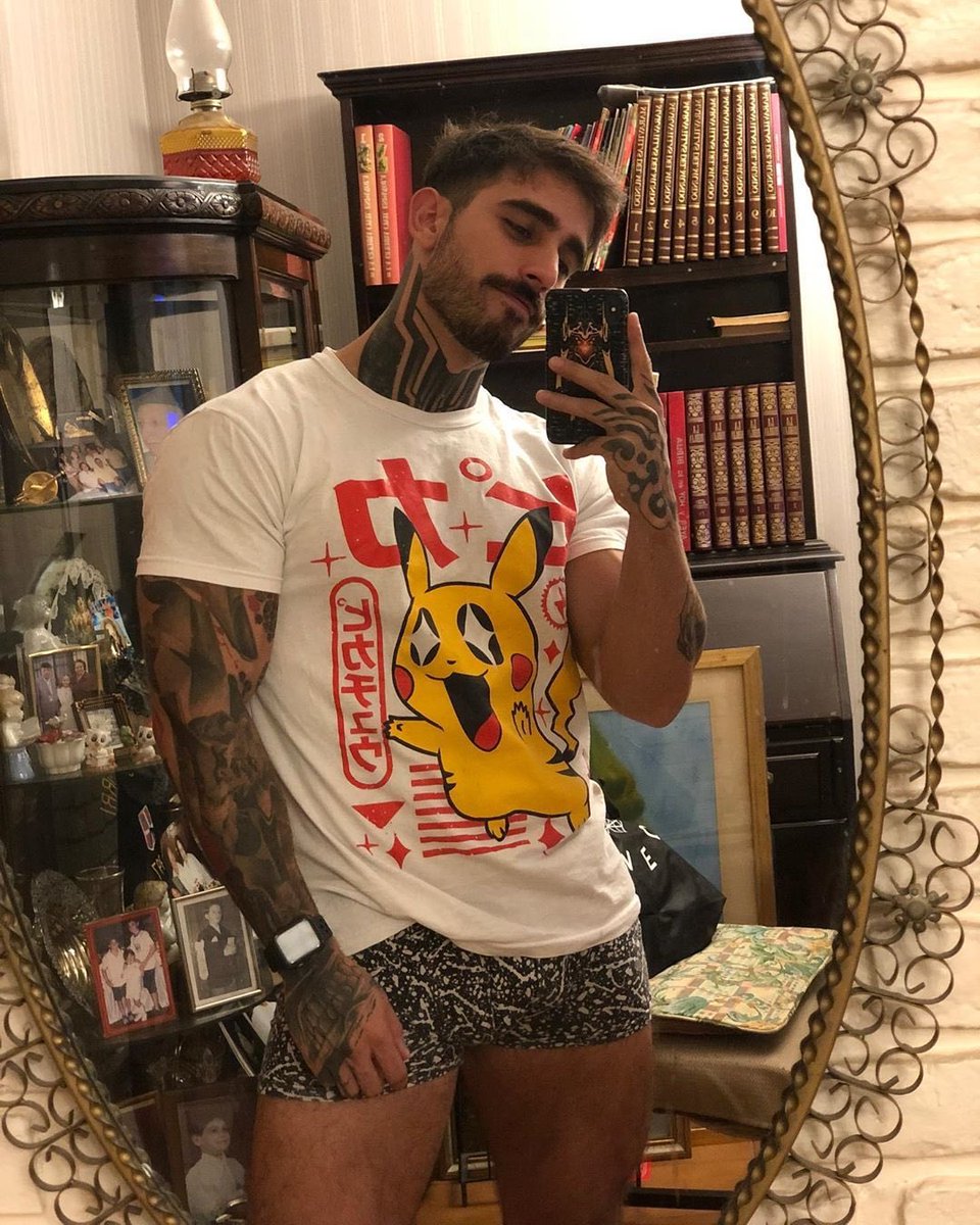 urboyjoao's tweet photo. i said it once and i’ll say it again: argentine men >>> https://t.co/iLDnWp9XlW
