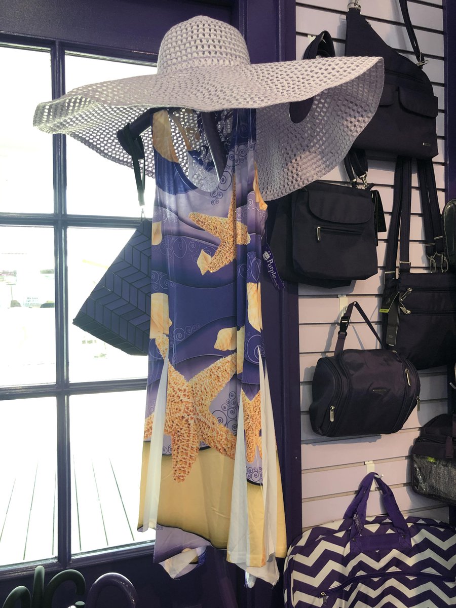 purpleologistmb's tweet photo. We have everything you need for your next getaway, and all in PURPLE, of course! Visit here 👉 https://t.co/Ea22XFtQ3m #purpleologist #purpleologiststore #purple #getaway #vacay #friyay #purplestore https://t.co/Powe2Se2XT