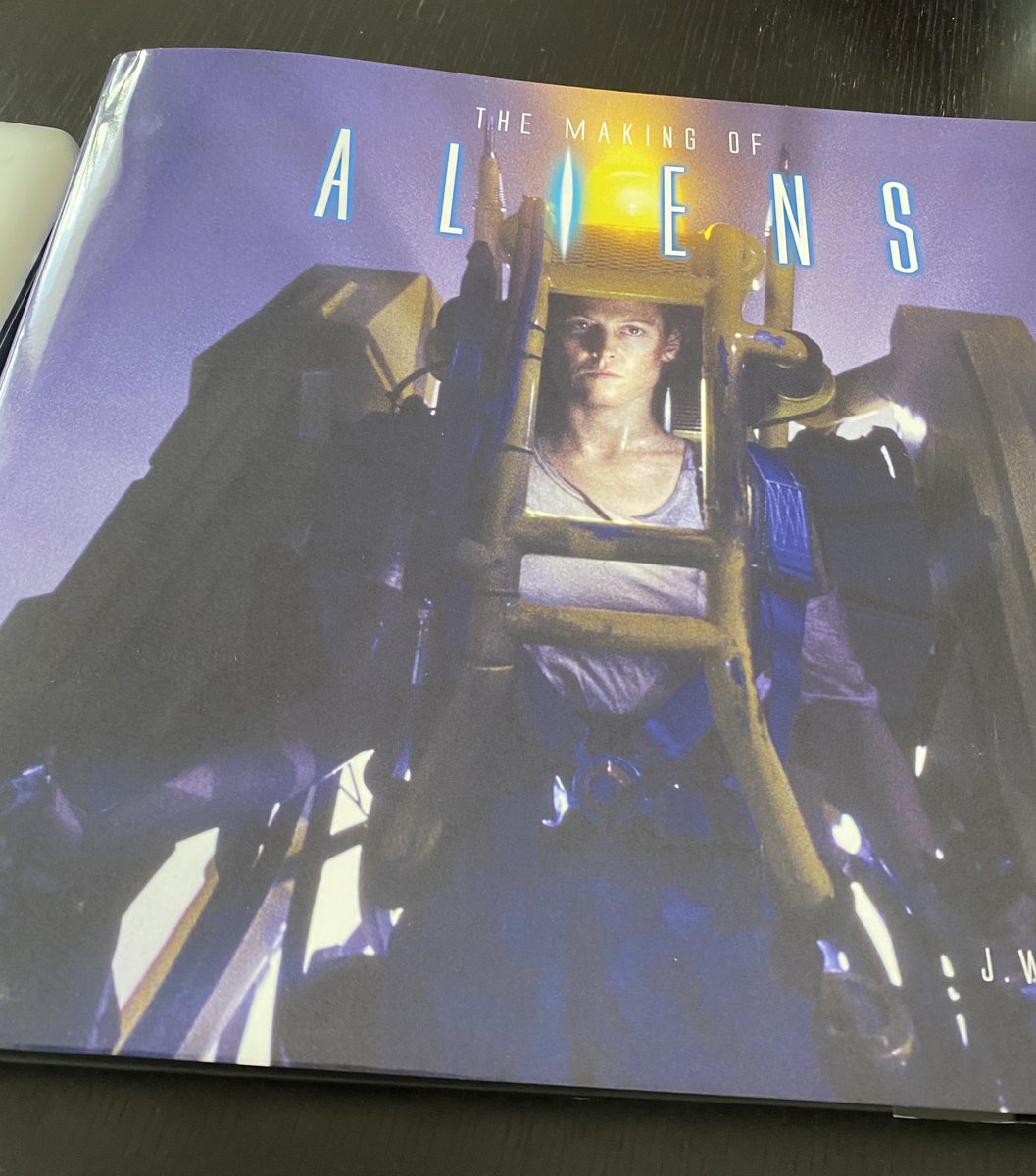 Perfect, just got it for the weekend. Congrats @jwrinzler, it’s a beautiful book. 
@TitanBooks #TheMakingOfAliens