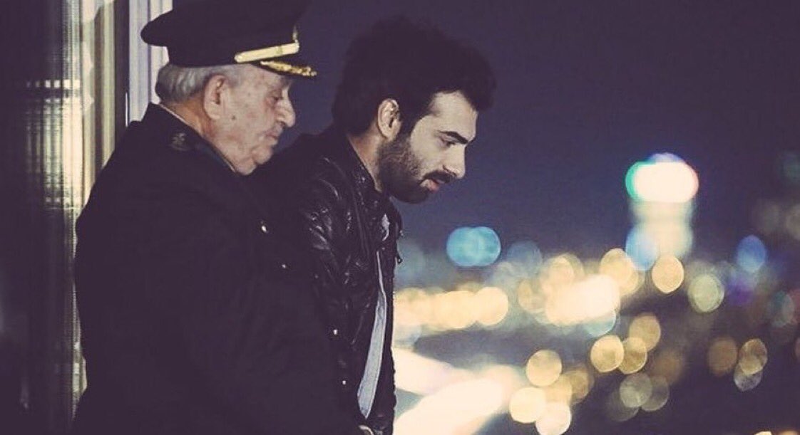 İnsana yürümeyi öğretiyorlar ama kimse yolu göstermiyor be #albayım
