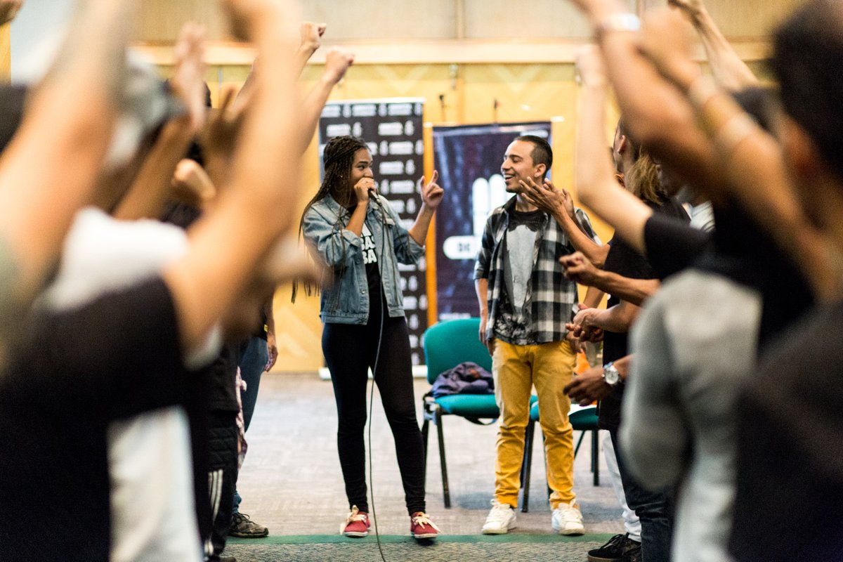 FMusicaUrbana's tweet photo. 🎤 Los artistas exigen #BastaDeBalas 🙌

🔊 Los proyectos musicales han activado al público con mensajes positivos en donde inspiran:

✅ Cambio
☑️ Unión
✅ Fortaleza
☑️ Empoderamiento

Súmate y alza tu voz por la disminución de la violencia armada 🗣️ https://t.co/Nfw6Gy7EsC
