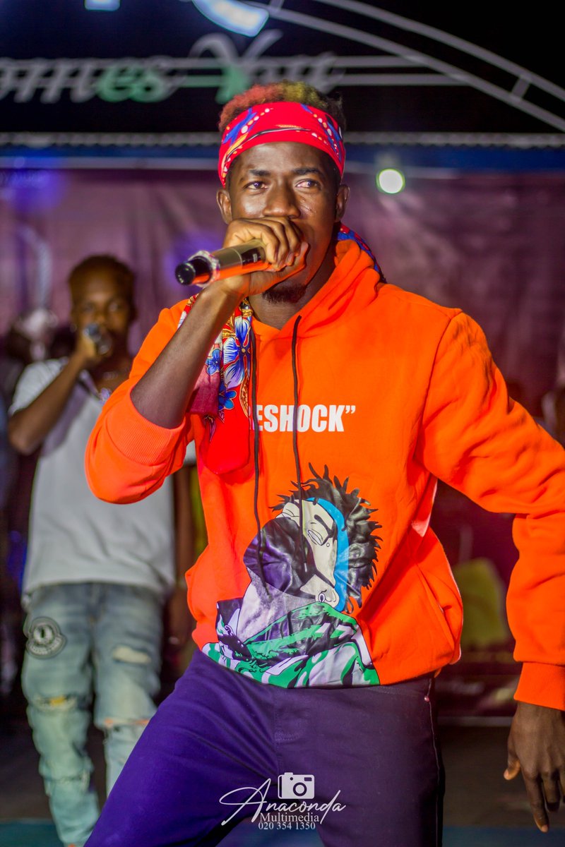 Sambwoygh's tweet photo. #Congratulations to all funs
#We had Five(5)nominations in this year #PRUMAS(Radio Progress Upper West Music Awards 2020).
#Artist of the Year
#Best_Rapper of the Year
#Best_Album of the Year
#Best_Collaboration of the Year
#Music Video of the year(5)
#OneLove🙏🏻
#Gb33k3. https://t.co/9ZU5DNDelM
