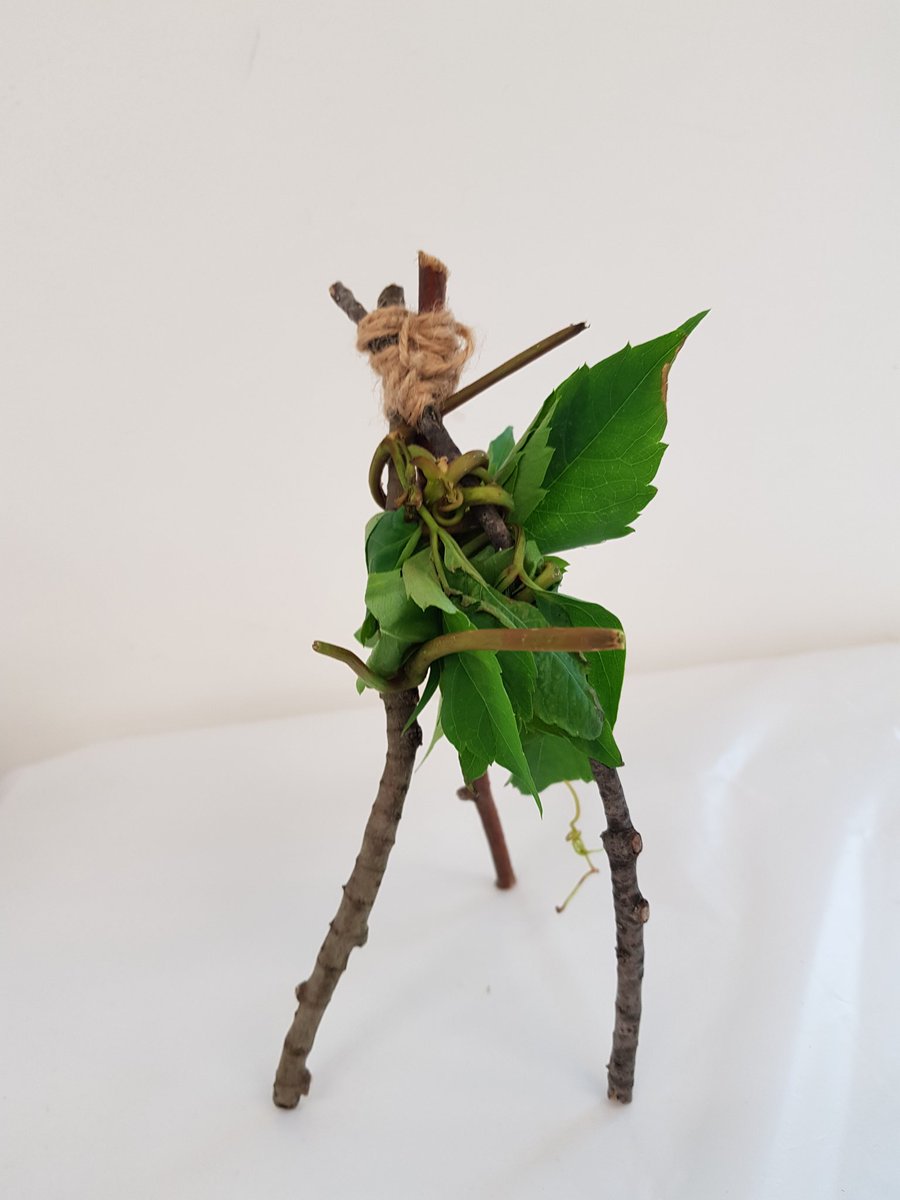 kidskreate's tweet photo. Summer Project 2020 @YellowQube 'Wear your Art'! 'Beautiful Nature Animal' (left behind, who made it?) 'Cut leaf Nature Den' and 'Talking about Making'. Best time together 🌟 Every child has a new Art Pack 🎨🥳 stored on-site to protect them 🙂 🌳🌿 🙂 So Lucky Wonderful Week 🍀 https://t.co/lngIT7ueTw
