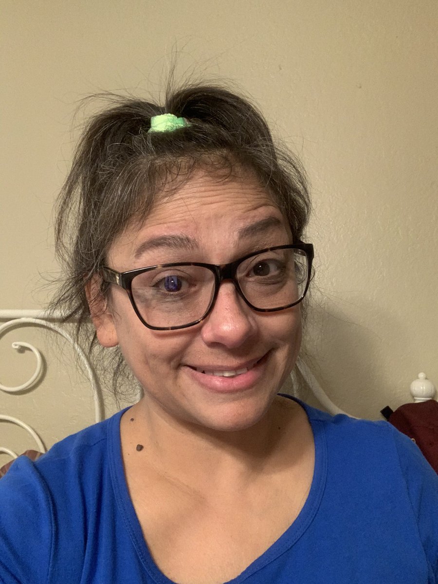 StovallMS_SSIS's tweet photo. Did an upper and lower body workout today! I used some weights for the upper body. I’m going to feel it tomorrow or maybe later lol.....felt awesome!! @3dotjuan @pastorjezer @StovallMS_AISD #RachelWorksOut #didntkillme #diabeteswarrior #livinghealthy https://t.co/eDh0ifR7io
