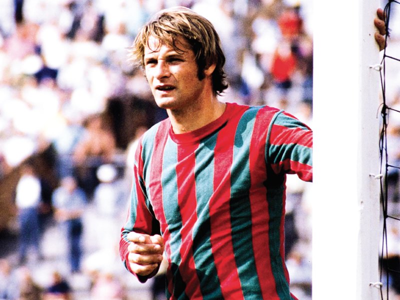 NECfeitjes's tweet photo. In de voorgaande vier edities bleef NEC ongeslagen. In '74 won NEC met 1-0: Kees Cornelis scoorde. In '12 won NEC met 0-2 bij Heerenveen, waar de negentienjarige Hakim Ziyech zijn competitiedebuut maakte. #camnec https://t.co/KAWGRObosa