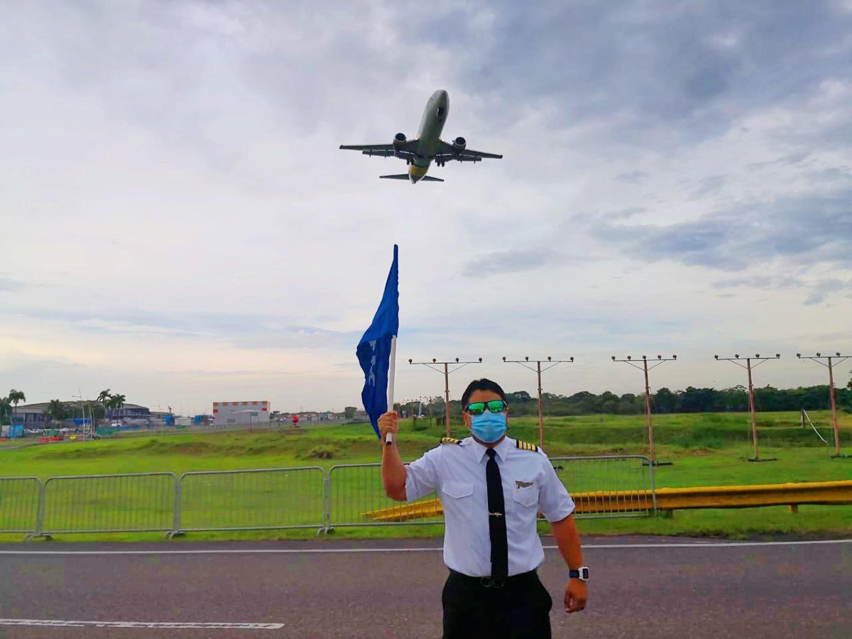 unpacpty's tweet photo. Manifestación pacífica en el Aeropuerto Internacional de Tocumen.

#PorUnAcuerdoJusto
#RespetoAlConvenioColectivo

@SIELAS_PANAMA 
@sitecmap https://t.co/CLjobtkKND