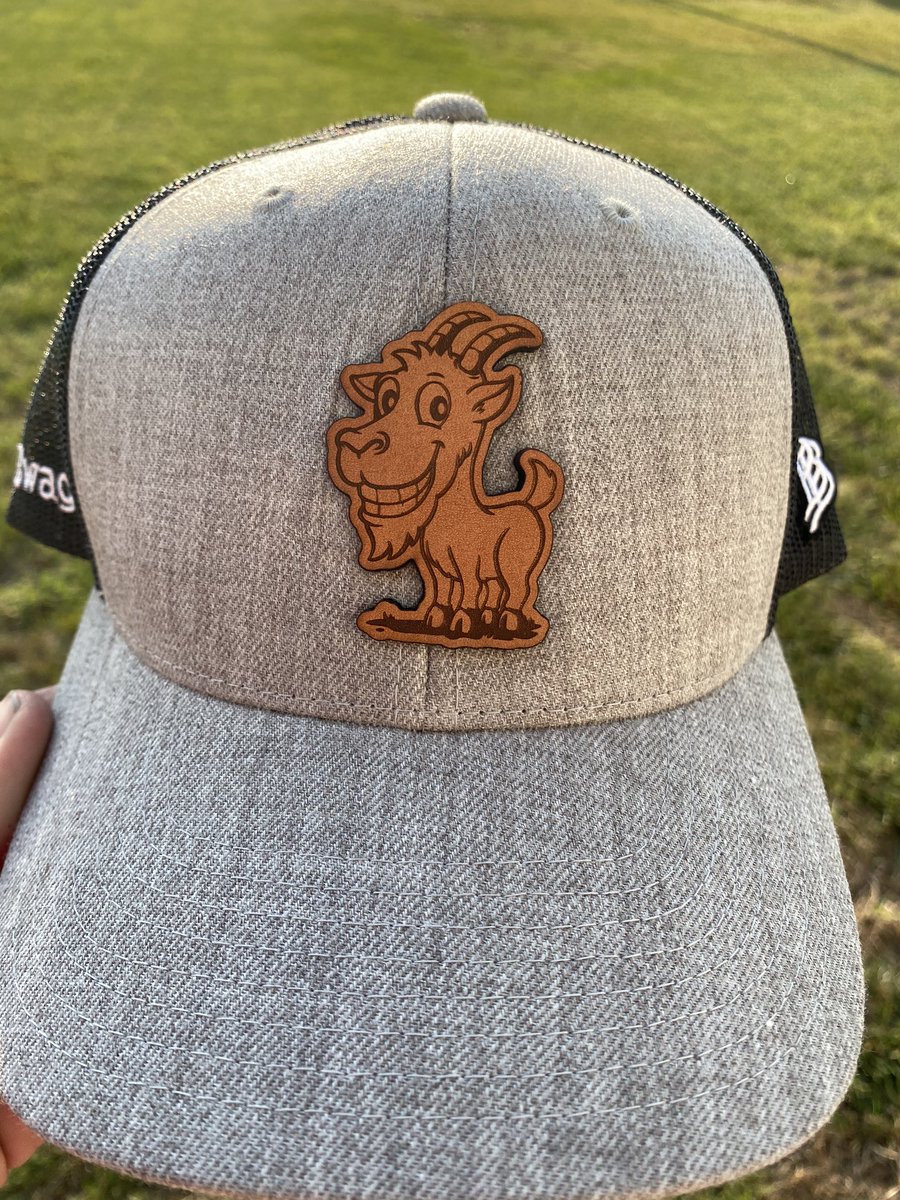 swksfarmer's tweet photo. Getting home after a #TGIF week and found this waiting on me! Thank You @KevinVanTrump @TheAgSwag #AgTwitter #VanTrumpReport https://t.co/hMJAzQ5mao