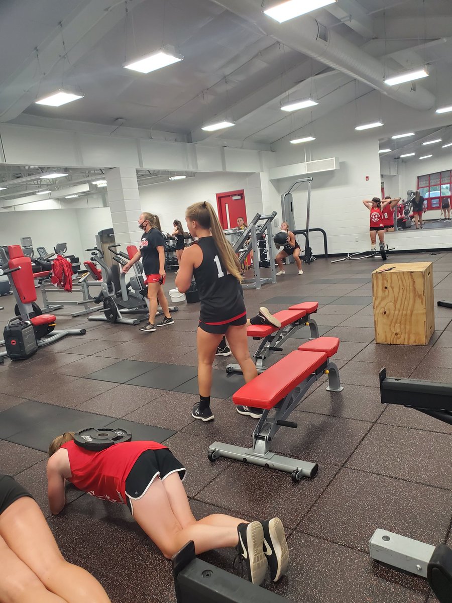 red_strength's tweet photo. Great end to the first week of fall sports! Can't wait for more! #raiderstrong https://t.co/lg0N7KPb4Y