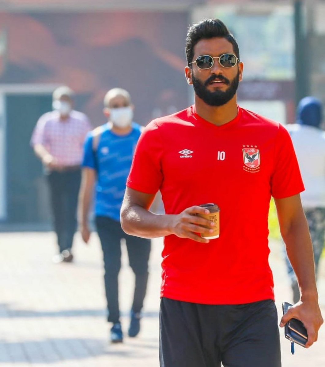 yossefomar33's tweet photo. ياريت بس من كل واحد بيحب نادي الاهلي،بكره صالح جمعة هيلعب فياريت لو لعب وحش محدش يطلع يقول ده لاعيب وحش الراجل بقالو فترة طويل مبيلعبش اكيد مش هيدي كل الي عندو من اول مباراة #صالح_جمعه ❤❤❤❤ https://t.co/wUelJZNgNn