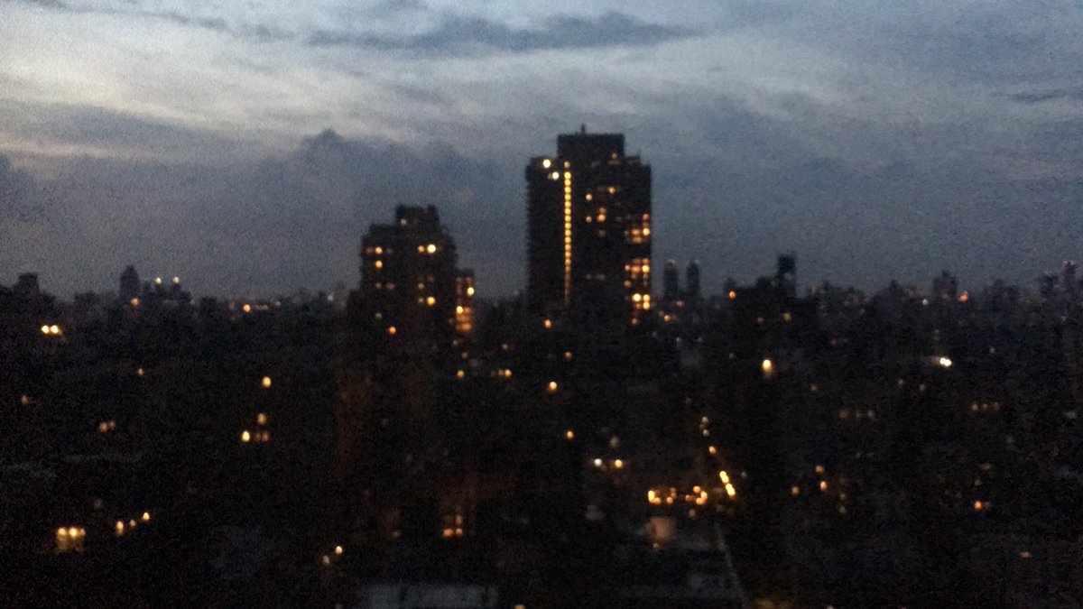 Sarahh_614's tweet photo. It rained again https://t.co/9xiFtrmoLS