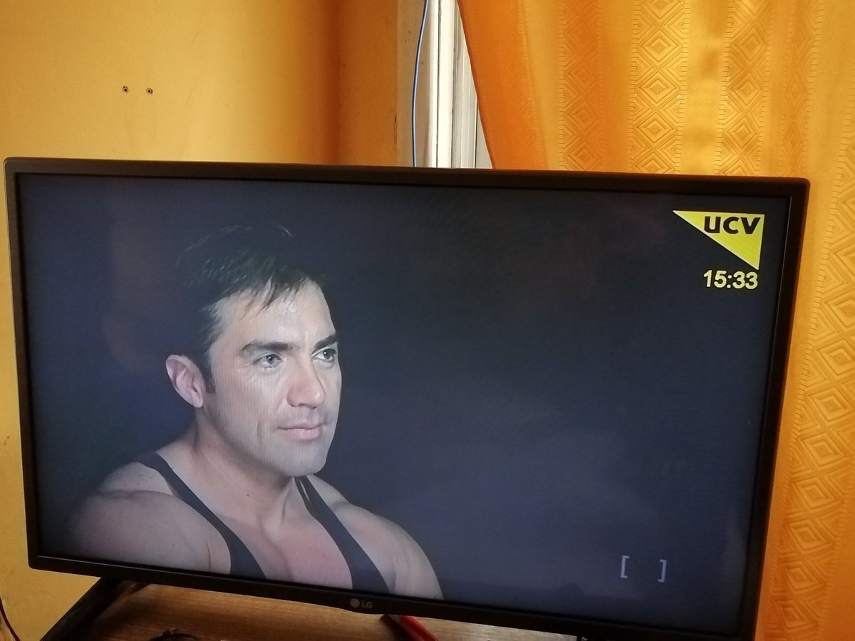 Que hace <a href="/MarceloSandow/">Marcelo Muñoz</a> en la tv <a href="/RadioZeta_cl/">RadioZeta</a>