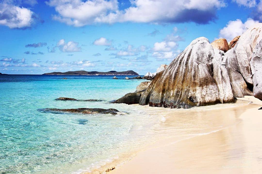 BritishVirginIs's tweet photo. Nothing says weekend quite like our beaches. Thank God it's Friday! 🏖️🌴☀️

What are your weekend plans?

📸: @horizonyc

#bvi #britishvirginislands #natureslittlesecrets #virgingorda #springbay #thebathsnationalpark #beachlife #tgif #weekendsinparadise #weekendvibes #friyay https://t.co/YNFNFutrE7
