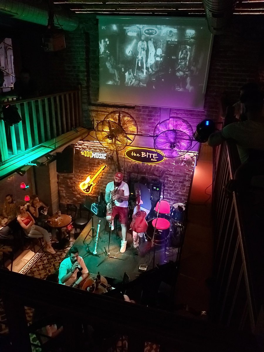 showroom100's tweet photo. A great last night in Istanbul with some Anatolian jazz. https://t.co/YOTtaTqyHD