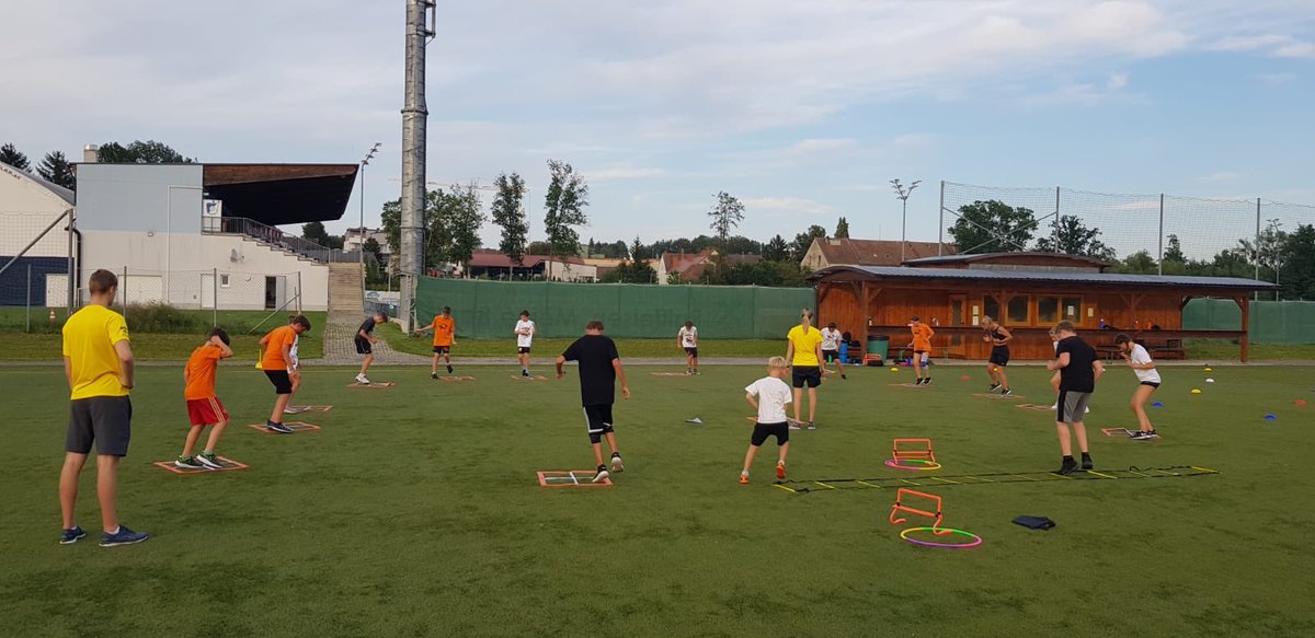 TStegersbach's tweet photo. Bewegt im Park gib Vollgas! Jeden Freitag beim Tigers Cage in Stegersbach #penaltybox #tigers #tigersstegersbach #stegersbach #penaltybox #bewegtimpark #asvoe https://t.co/HkAWHSeBQQ