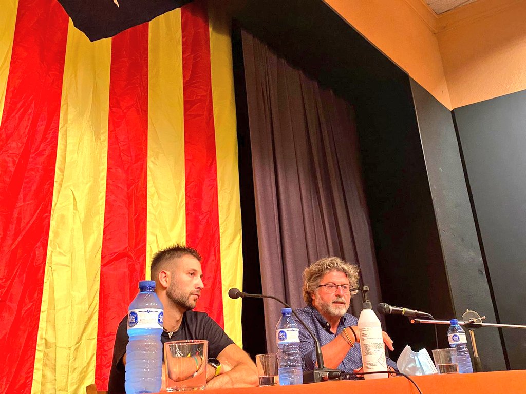 fundemcat's tweet photo. 🗣️ "En el procés d’Independència de Catalunya, la via unilateral no és una proposta més. És l’única possible. Cal fer un 3-O anant a la una societat civil, partits i institucions."
📲 @CastellaToni a la #CelleradeTer
#Lleials1O https://t.co/IVY9kV0CjF