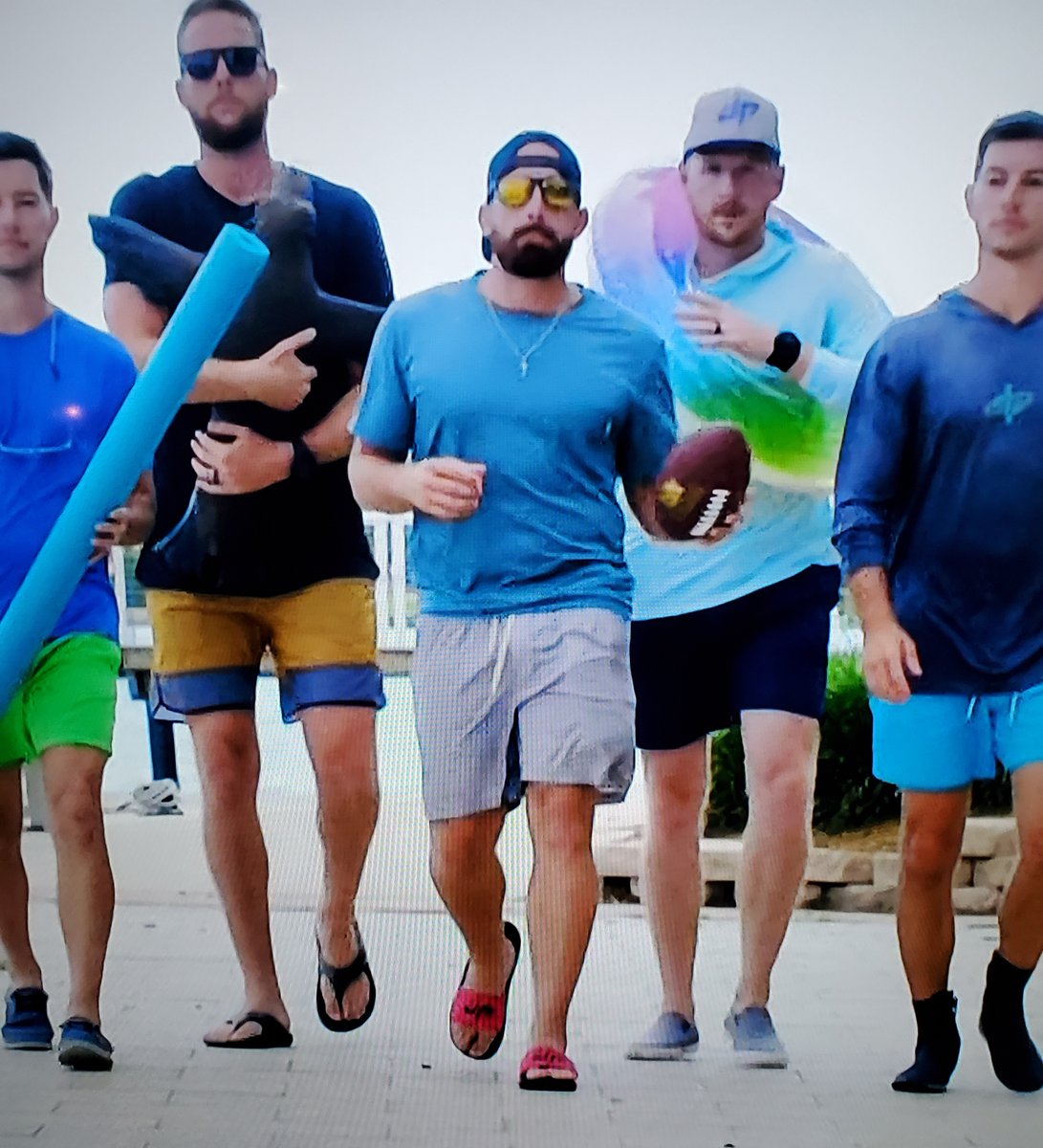 Summerskates's tweet photo. .@MoonshineBandit @coltford @Hatch86Films @PGA_JohnDaly 

#SummerSkates callout to 👀 our custom #Shiner sandals and koozies in the official music video for #RedWhiteAndBoozed

&amp; ...

@DudePerfect #TylerToney on @SharkWeek #Shaqattack

August has been 🔥
https://t.co/a4hy2uf6Mw https://t.co/7kHvHEu9qq