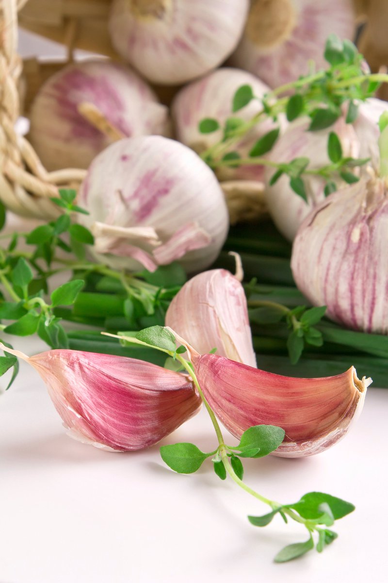 lullval's tweet photo. A clove of garlic a day keeps the doctor away. Learn more https://t.co/ZGMovl6hp4 #GloriousGarlic https://t.co/mptCQjEnDA