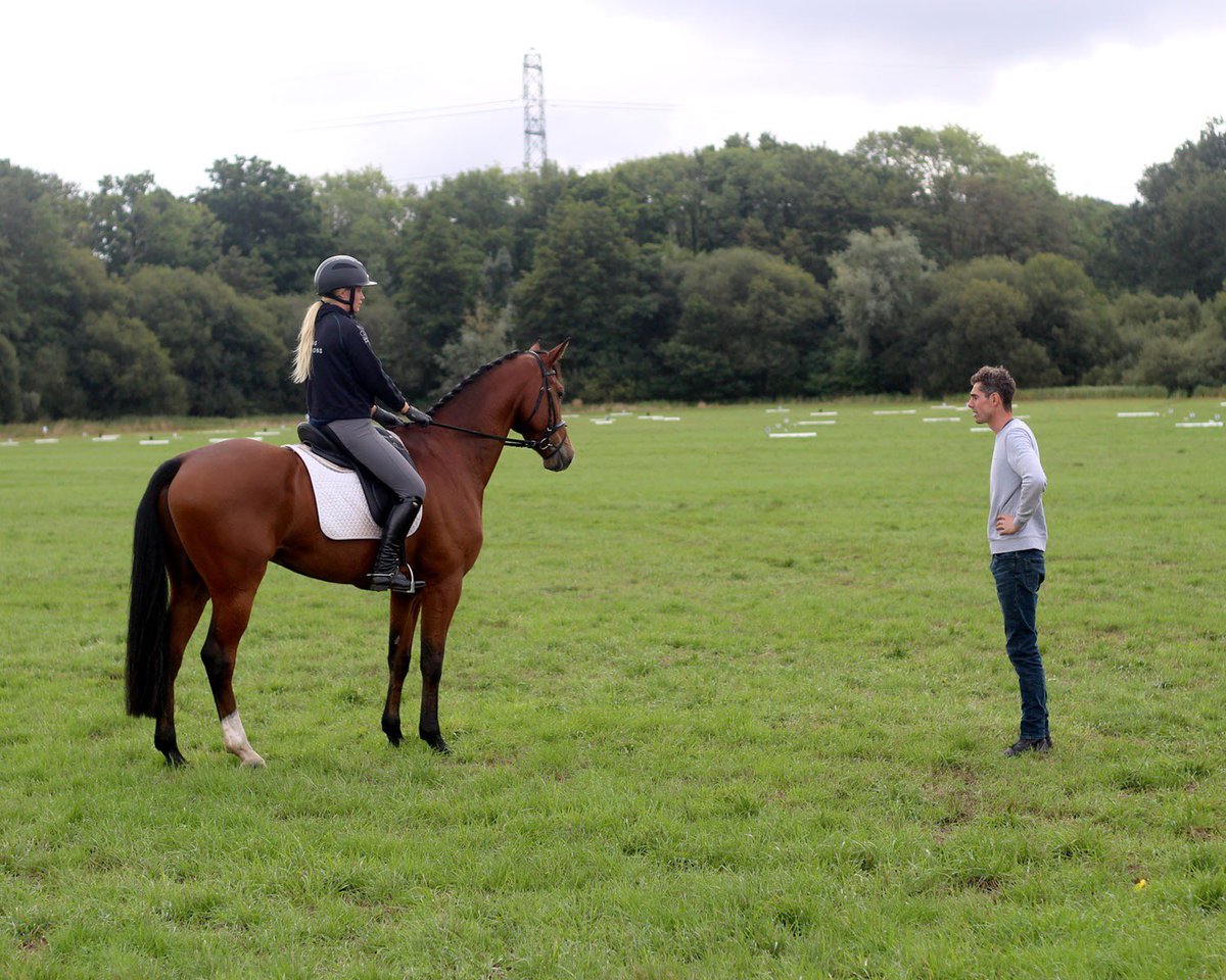 Occasionally listen to what the boss has to say🙊🙋‍♀️