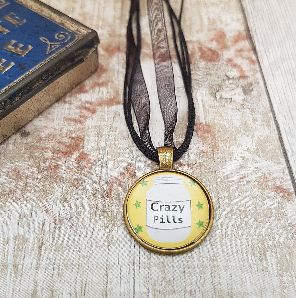 martisanne's tweet photo. Crazy pills Pendant, medical student necklace, doctor jewelry, medical school gift, nurse pendant, mental health humour, psychiatrist, S2 https://t.co/sNeI80T22Q #TMTinsta #EtsyTeamUnity #DoctorHumour https://t.co/7Eqq734UHD
