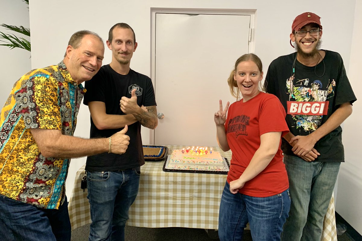 Energy_Pros's tweet photo. Today was a very exciting day at Energy Professionals! We celebrated 2-15 year anniversaries with the company and all birthdays in August! 
#officelife #officefun #funworkspace #epros2020 #cake #inspiration #cakeup #fun #laughter #remployeeappreciation #cleanenergy #solar https://t.co/RmhdGuWjwR