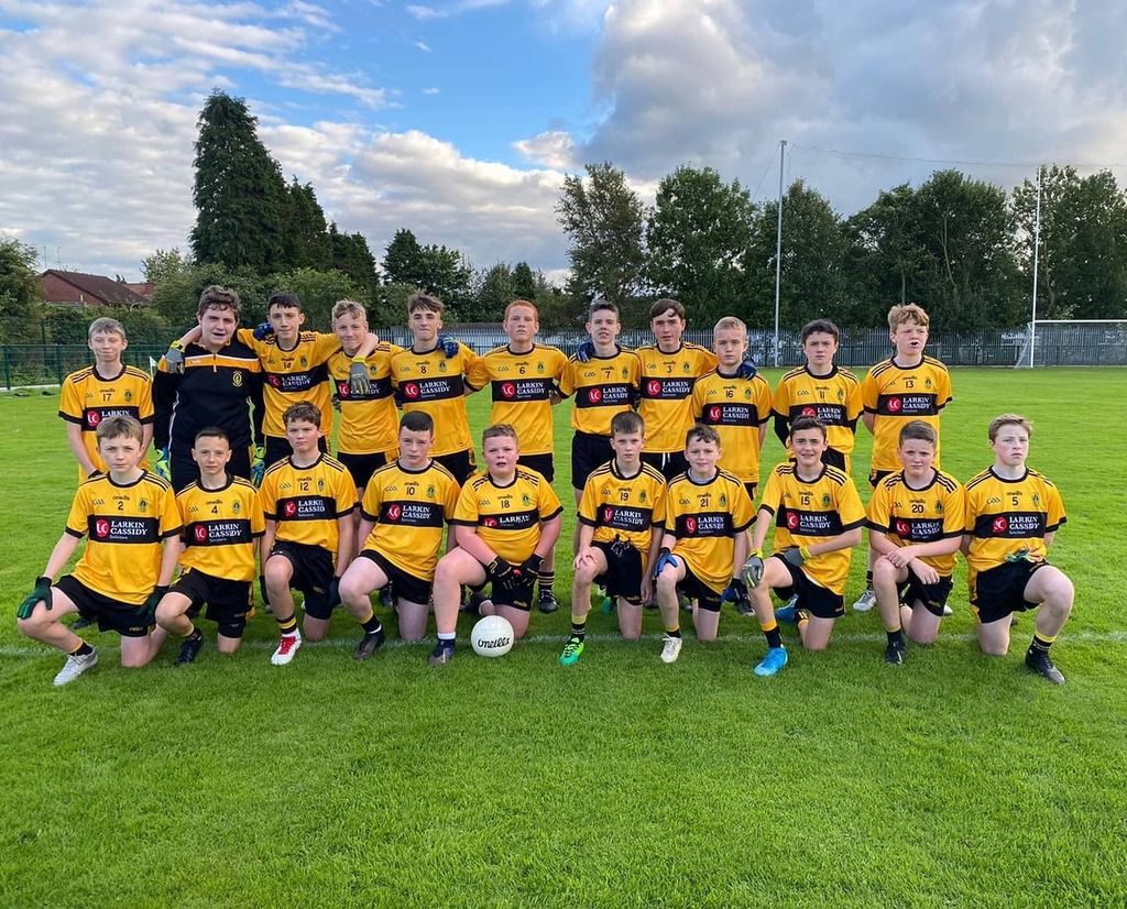 NaomhEannaCLG's tweet photo. Well done to our U14s Boys footballers.
Convincing winners against St Comghalls tonight.
#pobal #clann #gaeilge #sult #spraoi #clg #gaa #né #NÉA #peil #peilnamban #Iománaíocht #camogaíochta #oneclub
#attitude #hardwork #respect #commitment #fun #teamwork #teamworkmakesthe… https://t.co/Q2xObxlxX8