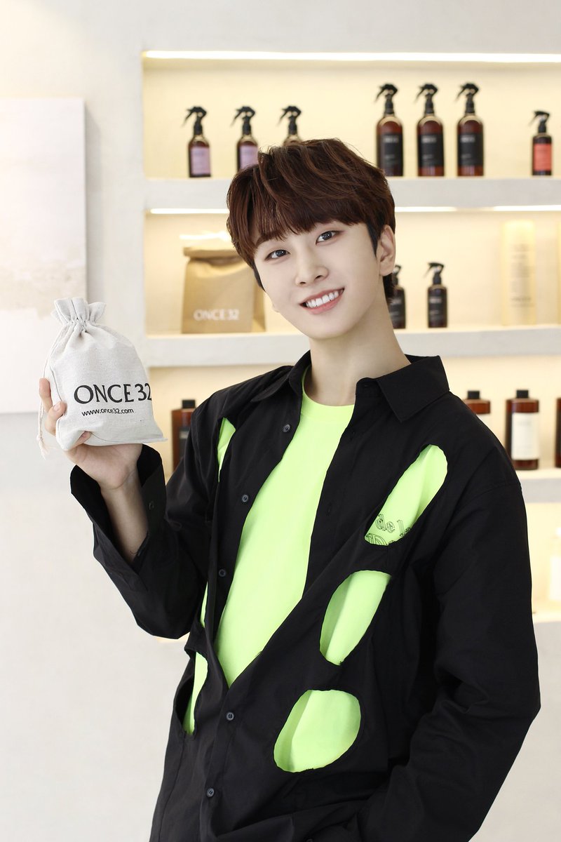 newkidd_arg's tweet photo. TWITTER - 28.08.20 @jflo_newkidd 

“Newkidd Jinkwon
ONCE 32 embajadores"

#Newkidd #뉴키드 #Jinkwon #진권 #ONCE32 #원스32 https://t.co/y5sYzOUUd7