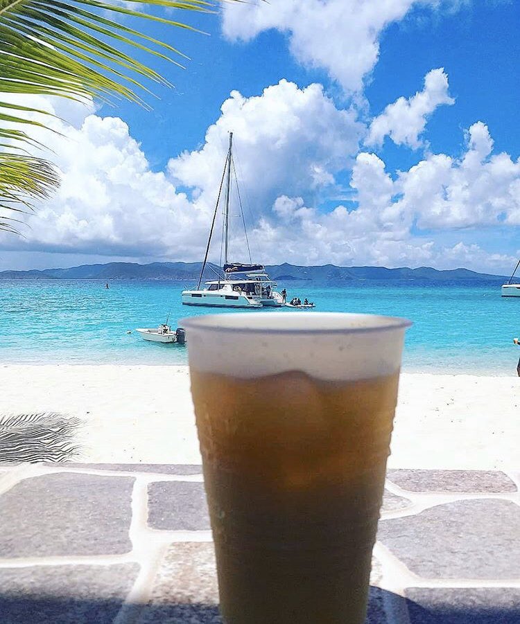 Cheers to the weekend!! We wish you were here with us in our BVI Parsdise ❤️🇻🇬 IG📷 islandlifestyle_ig #BVI #BVISecrets #BritishVirginIslands #Paradise #NaturesLittleSecrets