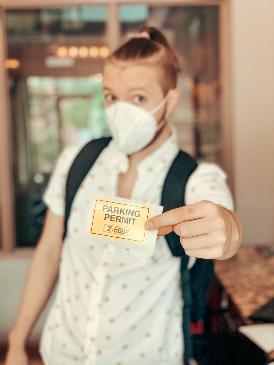 LoftsCityCenter's tweet photo. One of our perks is that Residents can park for FREE! Don’t forget to pick up your parking decal before September 1st! Parking rules will be enforced soon! 🏢🚘🎟🏃🏽‍♀️🏃🏽💨
.
.
.

#freeparking #resident #offcampushousing #au #theloftsatcitycenter #loftsliving  #tuscaloosa #alabama https://t.co/01Auhgoyvt