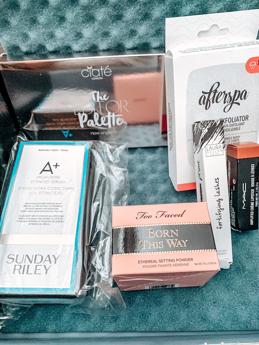 For anyone who is considering BoxyCharm I highly recommend upgrading to the premium box which is only $35 total. This weeks box was AMAZING.