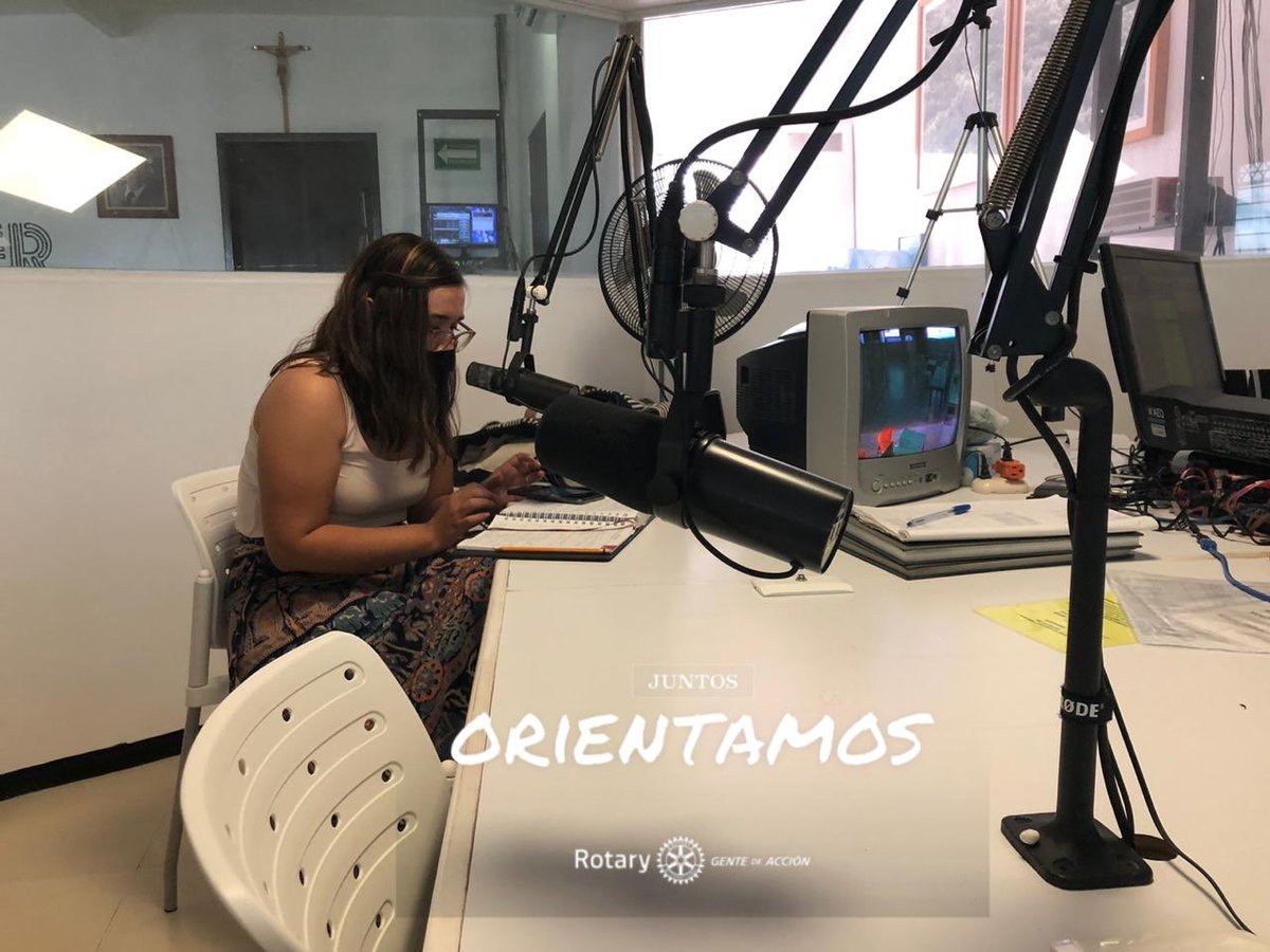 AmecaCr's tweet photo. En entrevista en @LaLiderRadio con el tema  estrategias de manejo de estrés para toda la familia. Programa de Sensibilización ante en Covid. Gracias Psic. Stephanie Martínez. @RotaryES @imagenrotary25A https://t.co/DNLRvLmvoa