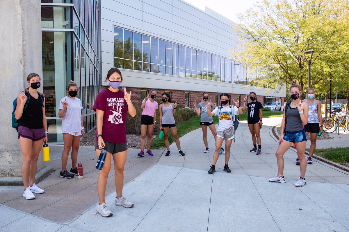 Happy Friday, Mavericks! 🤘

#EveryoneForOmaha | #OmahaTFXC