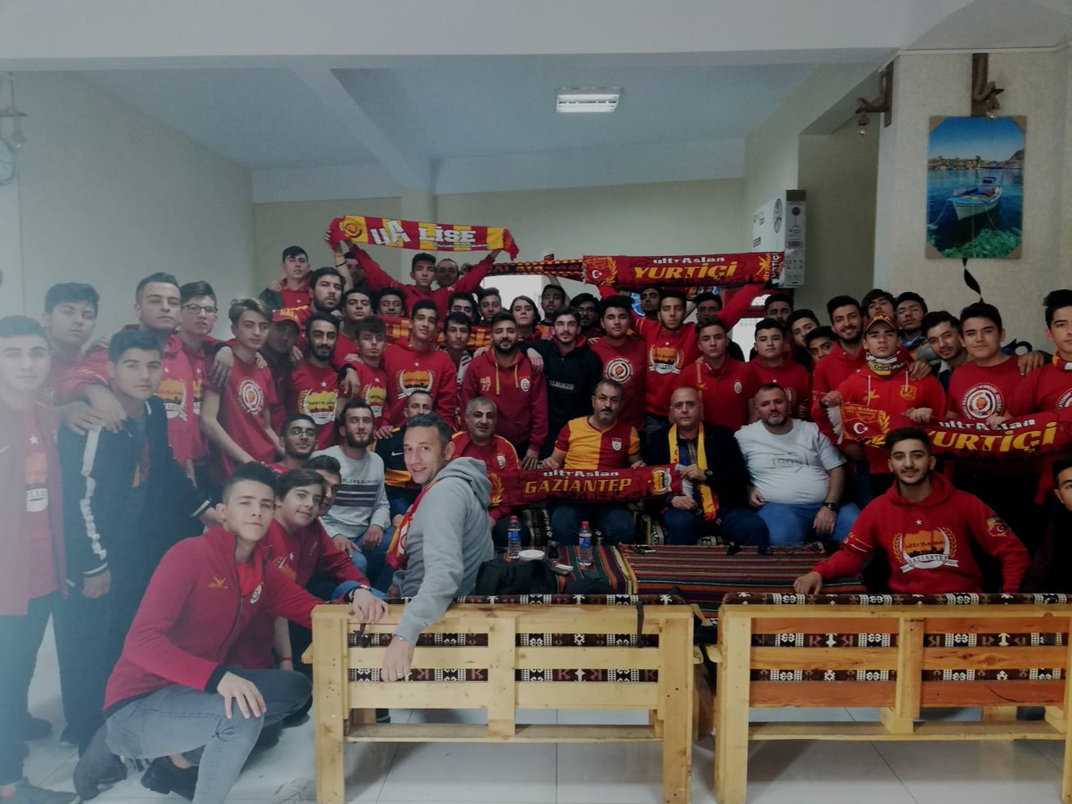 uAGaziantep's tweet photo. YIKILMAYIZ !
ARKAMIZDA DAĞLAR VAR !

#GeçmişOlsunReis  Kardeşlerin Hep Seninle ..

@SebahattinReis https://t.co/eSrvuBKYiy